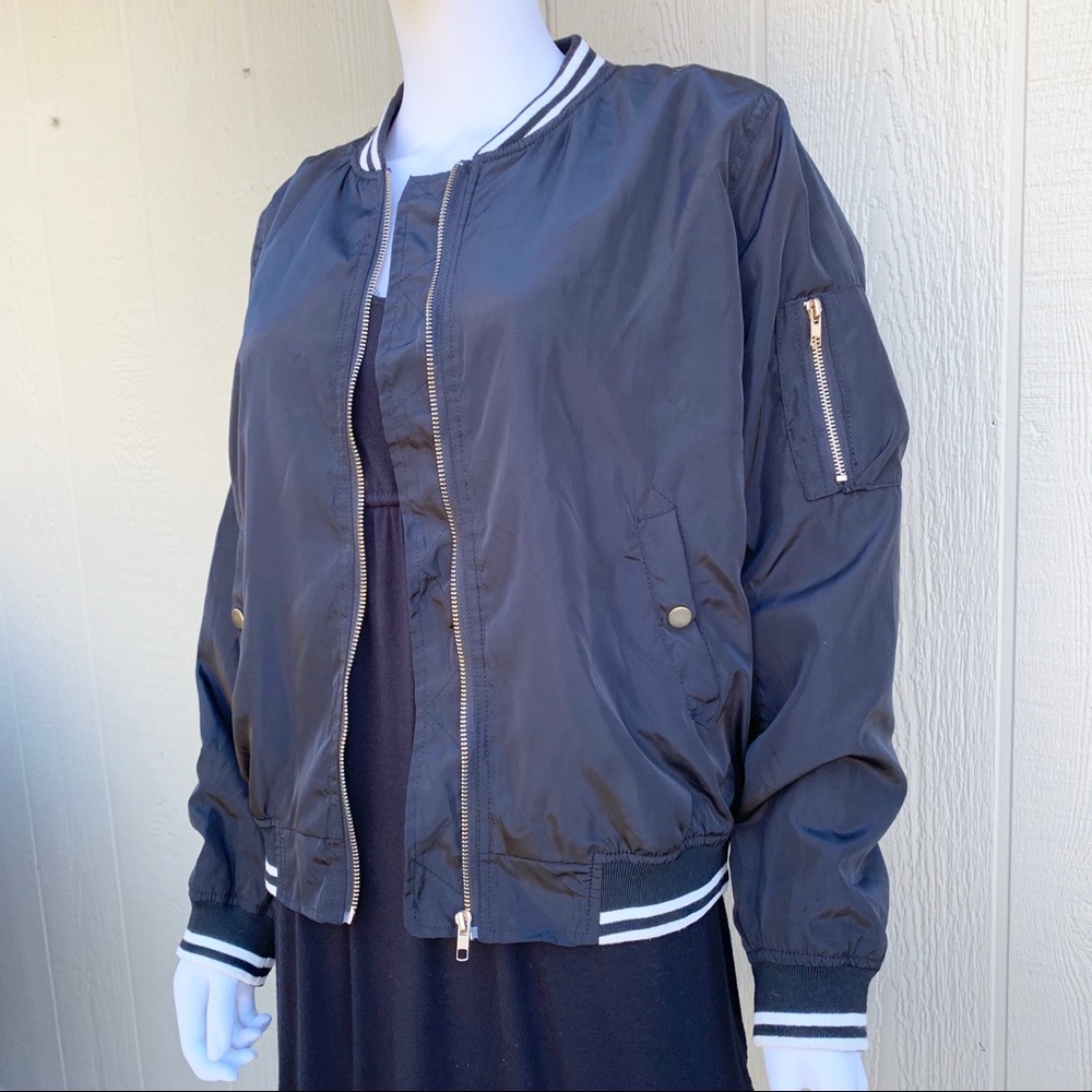 Jacket - Picture 11 of 12